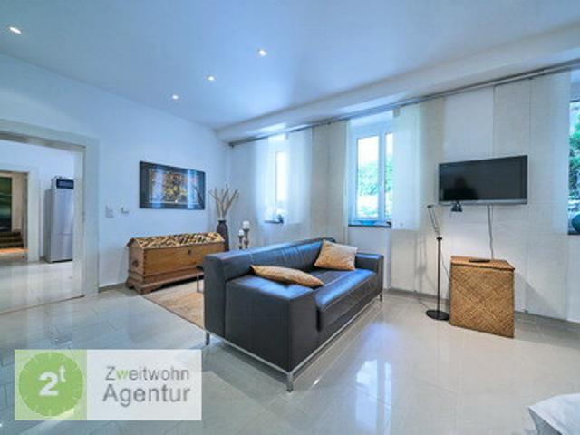 Großzügiges 2 Raum Apartment mit Terrasse und PKW Stellplatz Düsseldorf Unterbilk, Fürstenwall