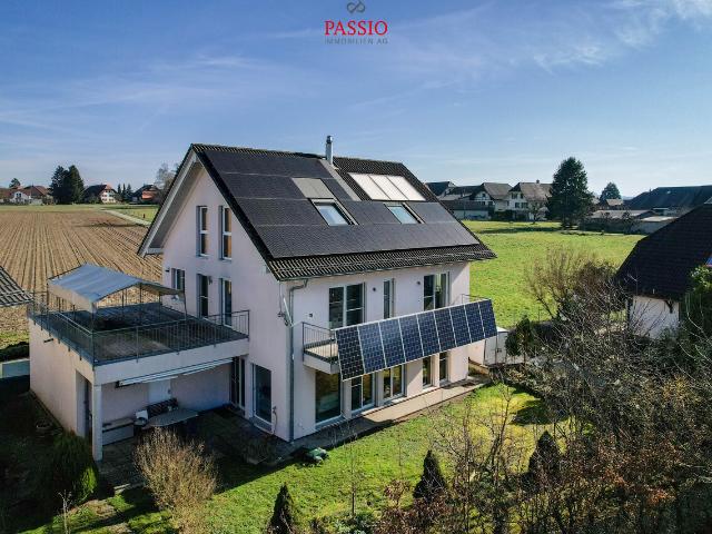 Grosszügiges 7.5 Zimmer Einfamilienhaus mit Garten und viel Platz