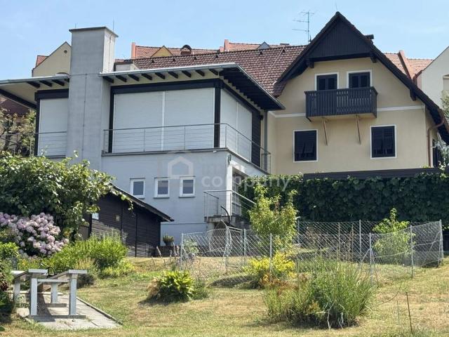 Großzügiges 9 Zi Haus in Straden, Garten, Pool, Garagen und 40 m2 Wintergarten – 280 m² Wohnkomfort in Toplage