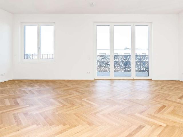 Großzügiges 4 Zimmer Penthouse mit zwei Balkonen in Friedrichshain
