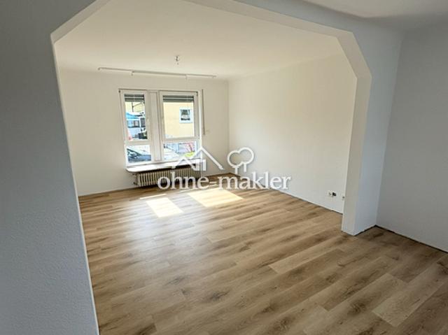 Großzügiges 4 Zimmer Vorderhaus einer Doppelhaushälfte 120 m² in zentraler Lage von Limburgerhof