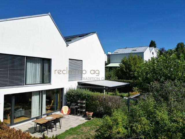 Grosszügiges 6.5 Zimmer Familienhaus mit Garten in Obfelden
