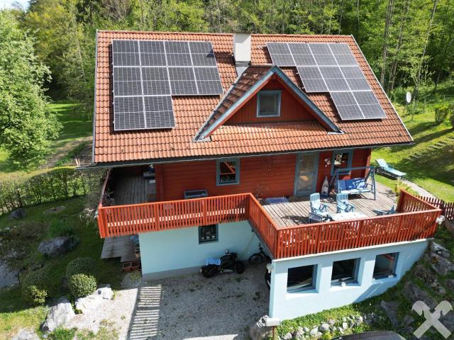 Großzügiges Carinthia Blockhaus in Ruhelage von St. Marein b. Graz