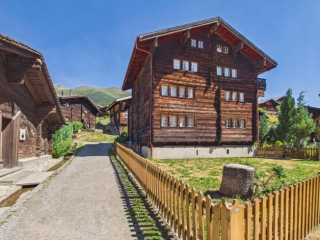Grosszügiges Chalet im Herzen von Bellwald 11 Zimmer, viel Potenzial