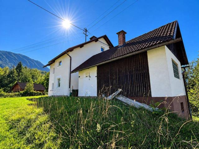 Großzügiges Anwesen auf 1.576 m² Grund – Wohnen mit Weitblick, Gartenidylle und besonderem Charakter