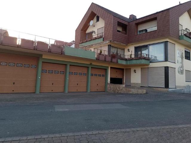 Großzügiges Architekten Haus mit Einliegerwohnung