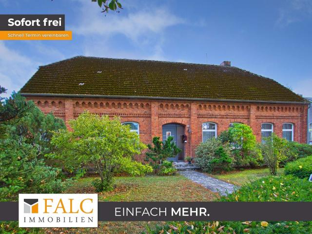 Großzügiges Bauernhaus mit Ausbaupotenzial in naturnaher Lage