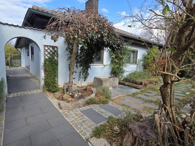 Großzügiges Bungalow Wohnen mit Garten, gehobener Ausstattung und optionalem Zusatzbereich