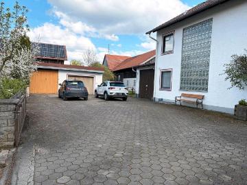 Großzügiges Grundstück mit Bestandsimmobilie & Neubaupotenzial