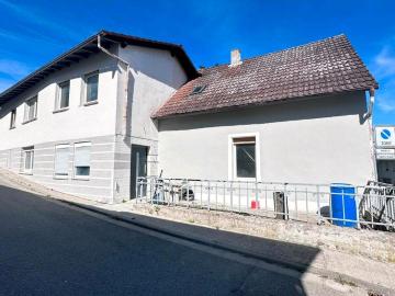 Großzügiges EFH +Einliegerwohnung in Jugendheim 55270