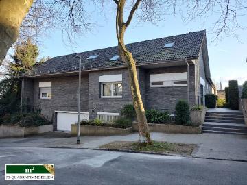 Haus for sale in Lennep - Parkplatz, Schwimmbad