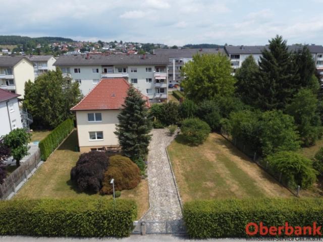 Großzügiges Ein /Mehrfamilienhaus in traumhafter Lage