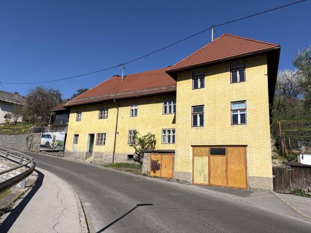 GROßZÜGIGES EIN ODER ZWEIFAMILIENHAUS MIT FLEXIBLER NUTZUNG IN SPITTAL AN DER DRAU