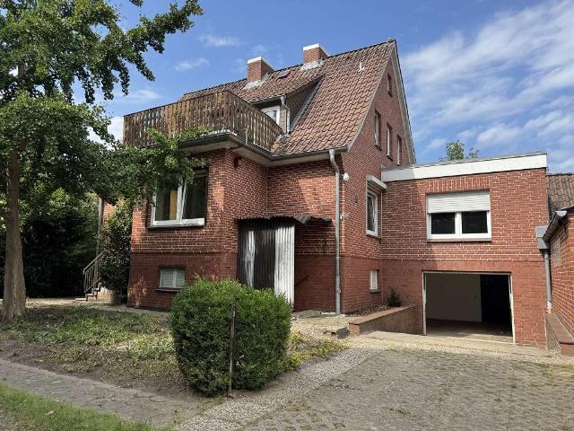 großzügiges Ein /Zweifamilienhaus mit vielseitigen Nutzungsmöglichkeiten