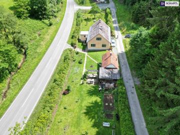 Großzügiges Einfamilienhaus mit 2.270 m² Grundstück und vielseitigen Nutzungsmöglichkeiten“