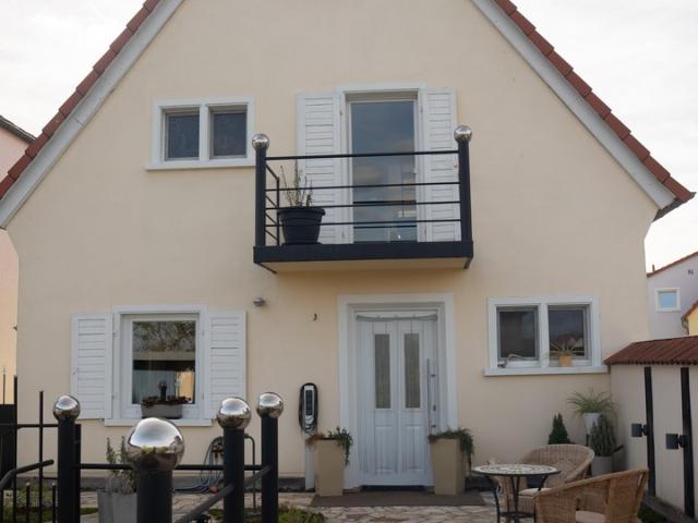 Großzügiges Einfamilienhaus mit vielseitigem Garten – ideal für Familien und Mehrgenerationenwohnen