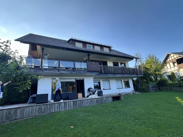 grosszügiges Einfamilienhaus mit Weitblick und Einliegerwohnung