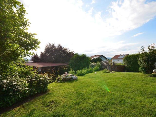 Großzügiges EINFAMILIENHAUS mit Weitblick über die Thermenregion