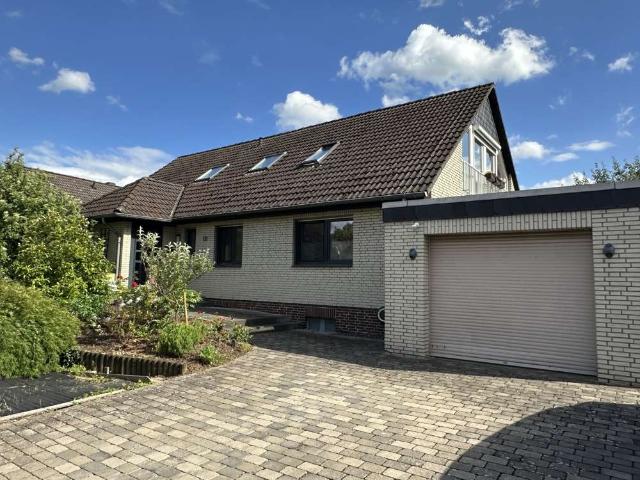 Großzügiges Einfamilienhaus mit Wintergarten in ruhiger Lage – Salzgitter Thiede!