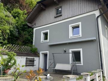 Großzügiges Einfamilienhaus mit Xxl Doppelgarage & Viel Potential in Steinerkirchen an der Traun