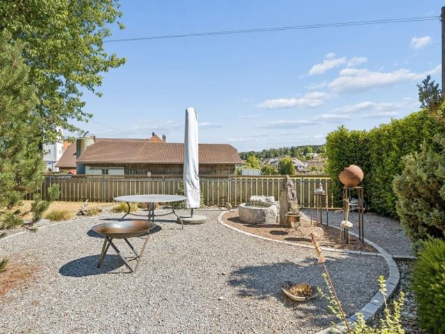 Grosszügiges Einfamilienhaus mit aussergewöhnlichem Potenzial und wunderschönem Garten