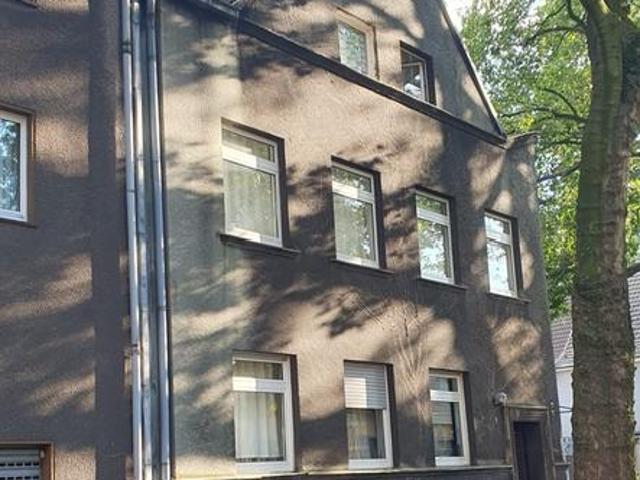 Großzügiges Einfamilienhaus mit ca. 250 m² Provisions frei