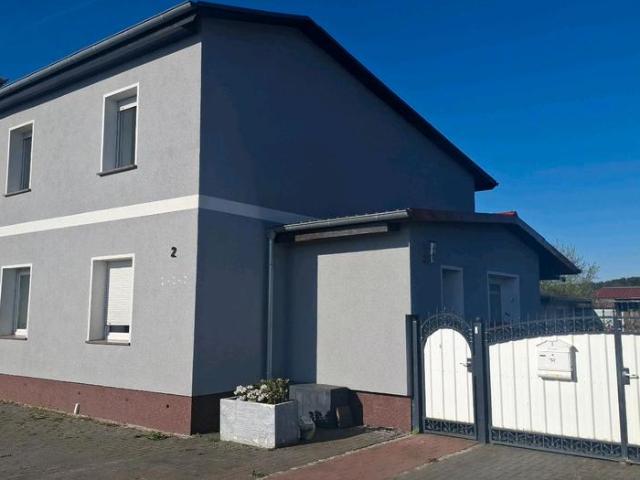 Großzügiges Einfamilienhaus mit Einliegerwohnung in Golzow