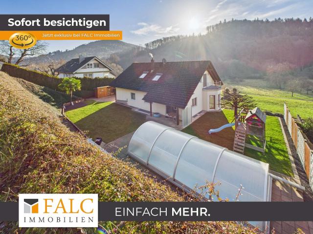 Großzügiges Einfamilienhaus mit Einliegerwohnung und Pool in ruhiger Lage