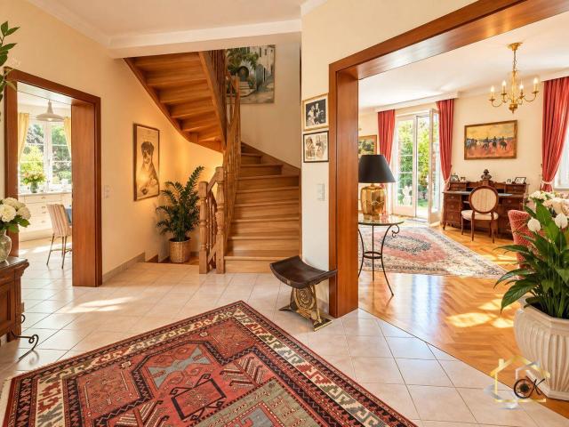 Großzügiges Einfamilienhaus mit Garten, Sauna, Terrasse und Garage in absoluter Ruhelage