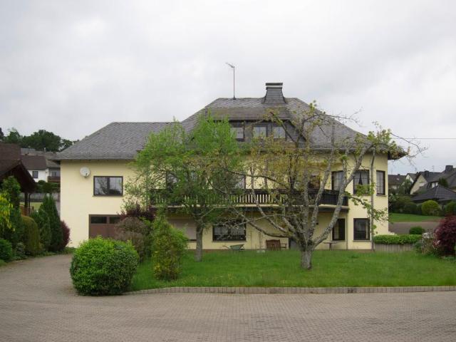 Großzügiges Einfamilienhaus mit mögl. Einliegerwohnung