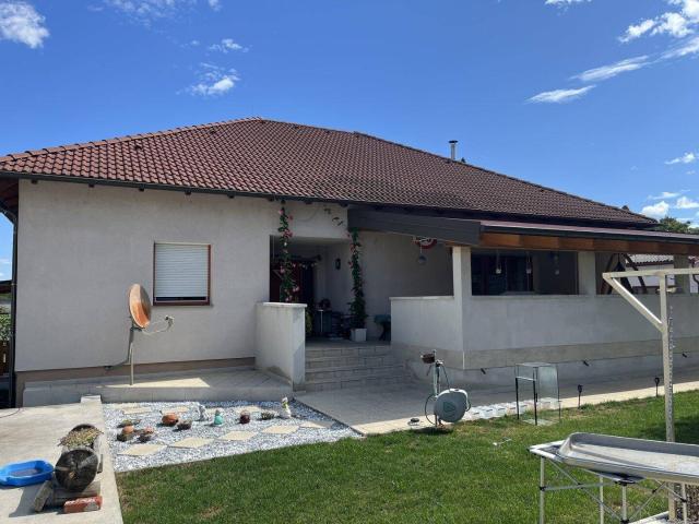 Großzügiges Einfamilienhaus in Unterwaltersdorf – 319m², Einziehen und Wohlfühlen!