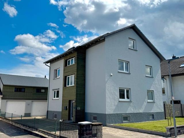 Großzügiges Familiendomizil mit Potenzial zum Zweifamilienhaus