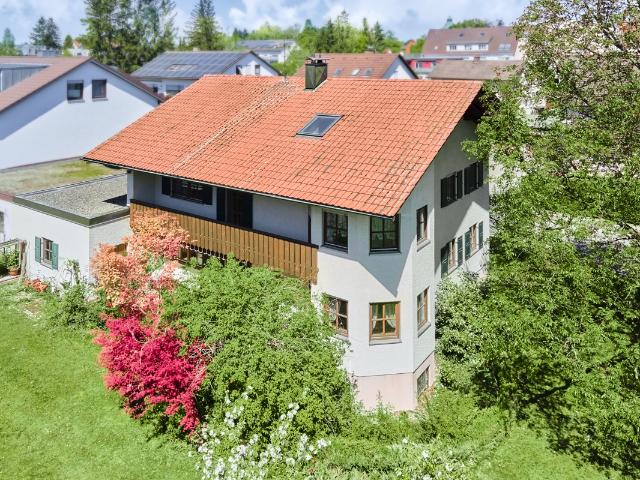 Großzügiges Familienhaus mit viel Raum für mehrere Generationen in Schwabmünchen