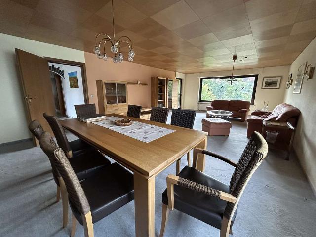 Großzügiges Familienidyll mit Garten & Sauna