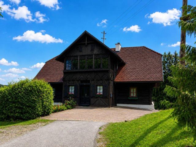 Großzügiges Ferienhaus in Eibiswald mit Garten, Balkon & Kamin für 339.000 € Provisionsfrei