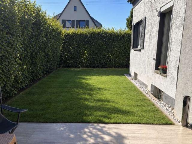 Großzügiges freistehendes Einfamilienhaus mit Garten, Terrasse & Doppelgarage