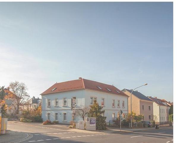 Großzügiges Haus mit Praxis in Großenhain