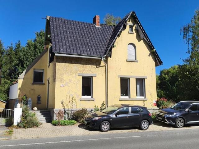 Großzügiges Haus mit viel Potential