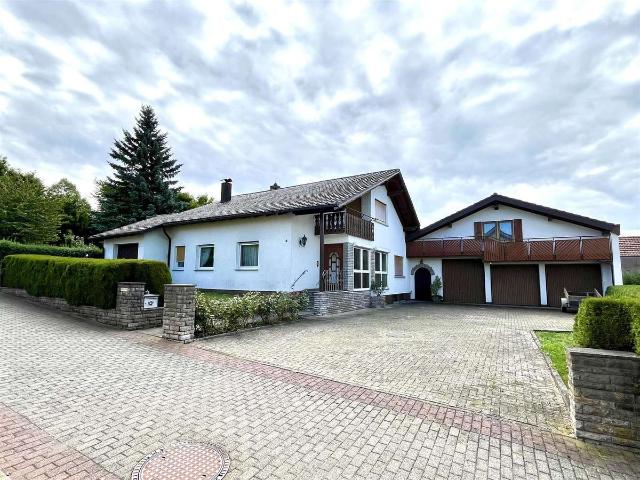 Großzügiges individuelles Anwesen in Igersheim Ortsnähe