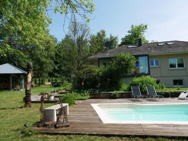 Großzügiges Landhaus mit Pool in Schorbach nähe Zweibrücken