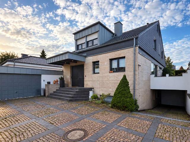 Großzügiges, lichtdurchflutetes Einfamilienhaus im beliebten Hennefer Ortsteil Geistingen
