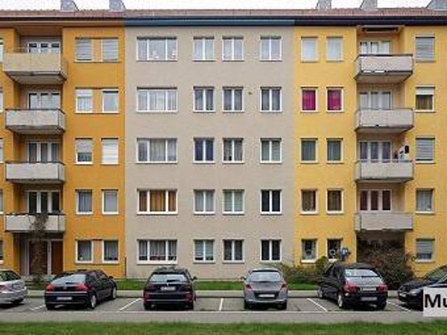 Großzügiges Mehrfamilienhaus mit 13 Wohnungen & vielseitigem Außenbereich