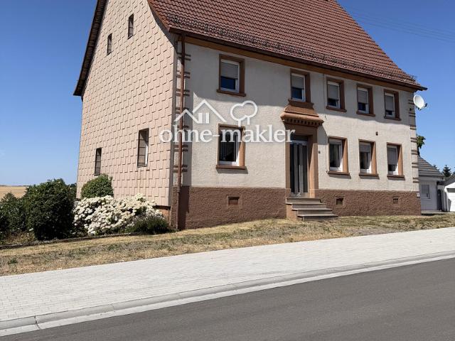 Großzügiges Mehrgenerationenhaus mit Fernblick