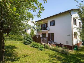 Großzügiges Stadthaus mit Garten in einer Sackgasse in beliebter Stadtlage