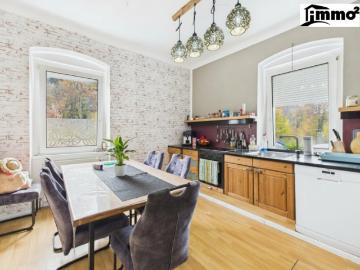 Großzügiges Stadthaus mit Garten und Altbauflair in zentraler Lage