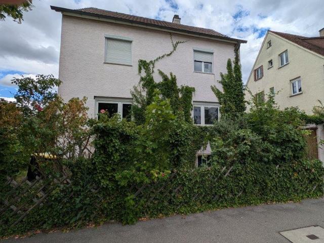Großzügiges provisionsfreies Einfamilienhaus in Korntal