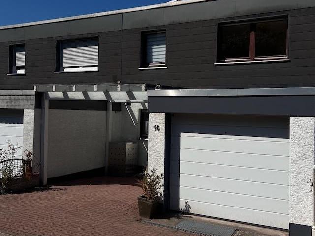Großzügiges RMH in Breckerfeld – 125 m², Garten, Garage, PV