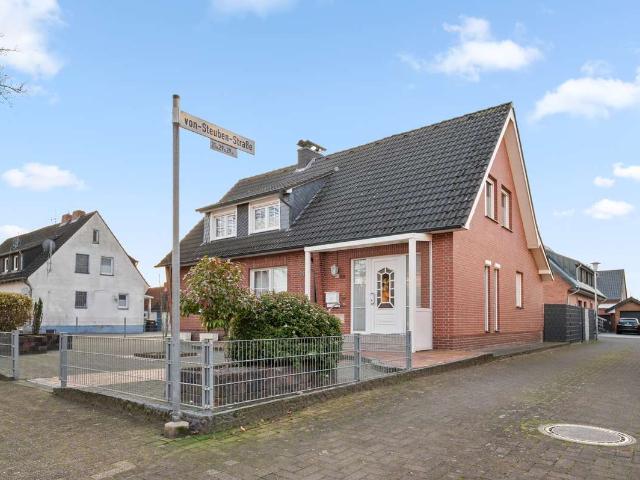 Großzügiges Raumwunder mit modernem Flair in Gronau