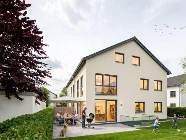 Großzügiges Reihenendhaus in ruhiger Lage mit Süd Ostterrasse