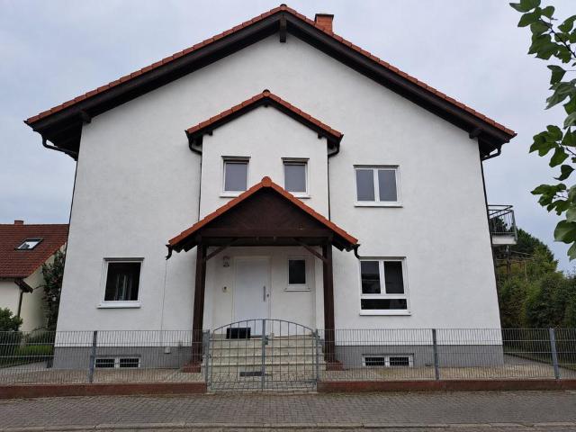 Großzügiges Reiheneckhaus mit 162 m², Keller, PV, Kamin & Sauna